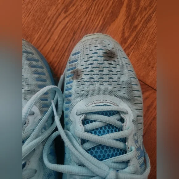 Used ASICS Sneakers - Picture 2 of 7